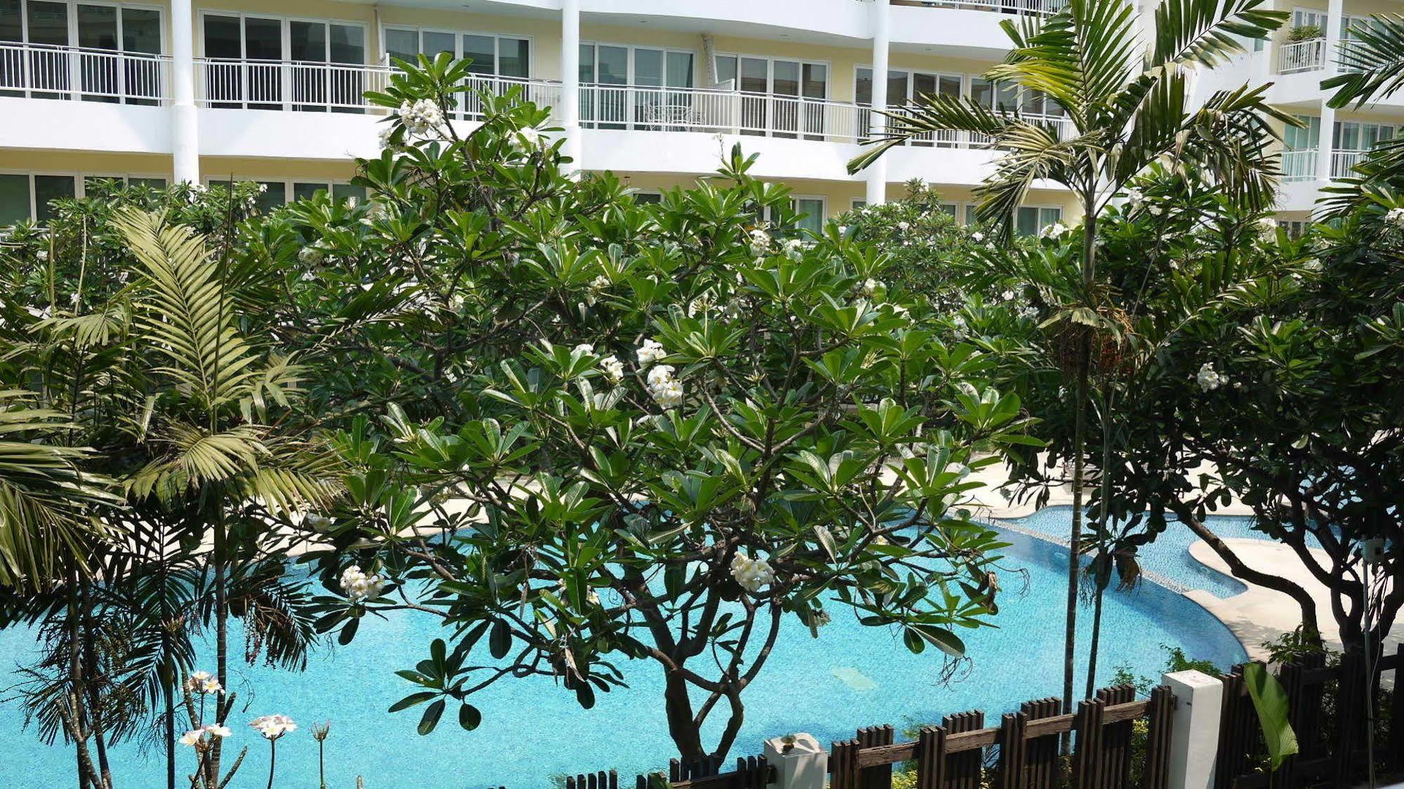 Baan Sanpluem Hua Hin Apartment Luaran gambar