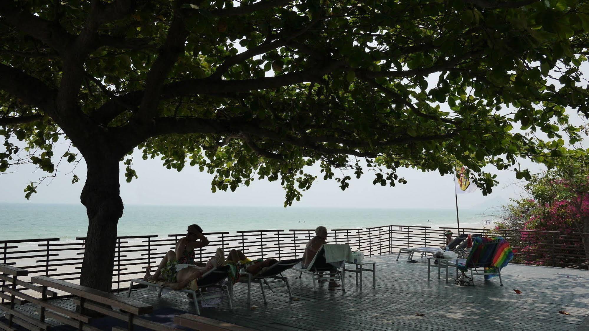 Baan Sanpluem Hua Hin Apartment Luaran gambar
