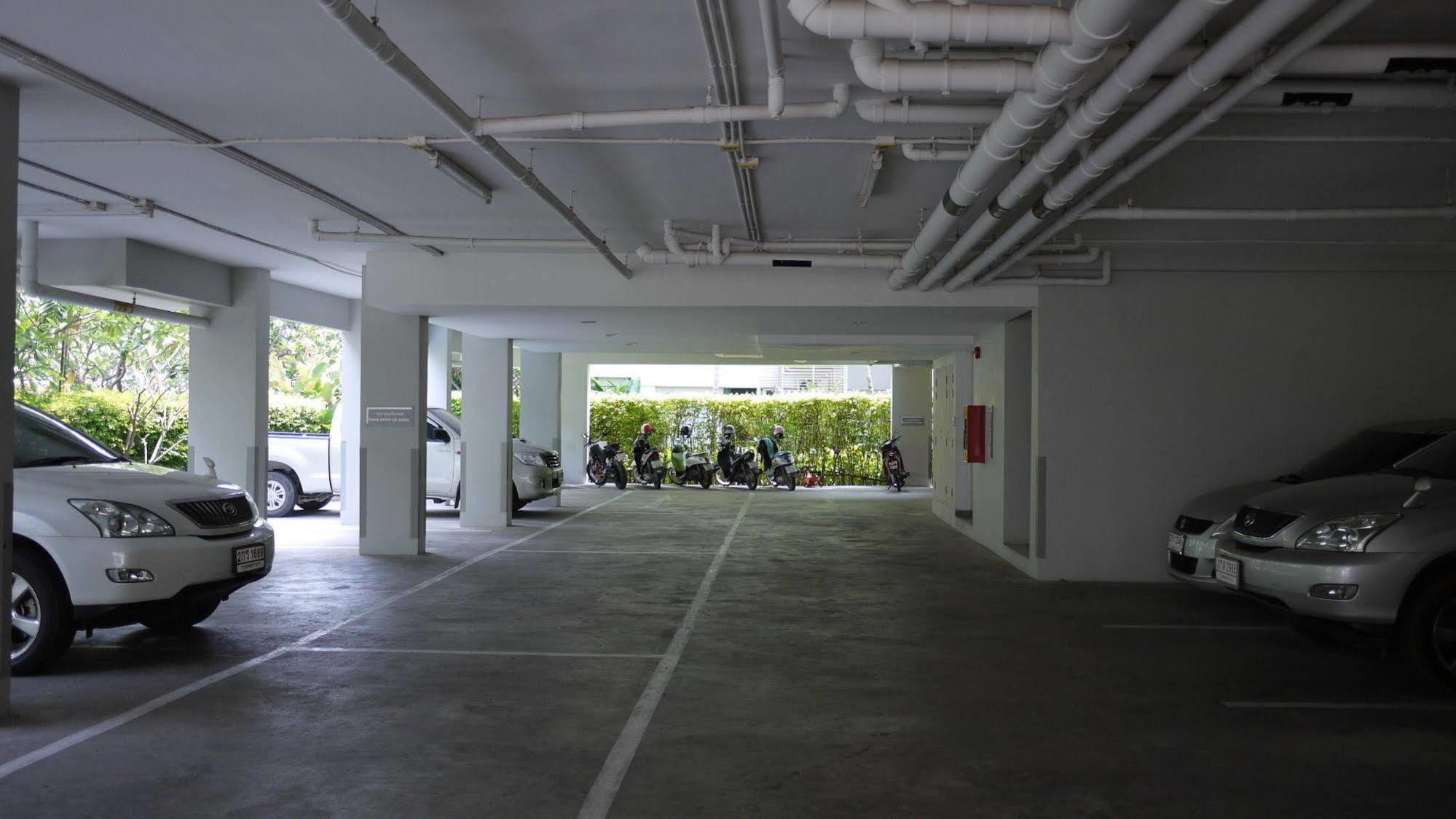 Baan Sanpluem Hua Hin Apartment Luaran gambar